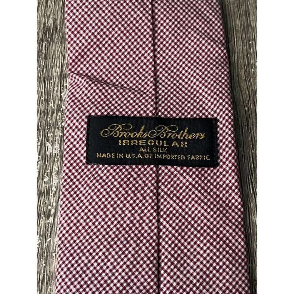 Brooks Brothers Irregular All Silk Red White Small Checkered Tie